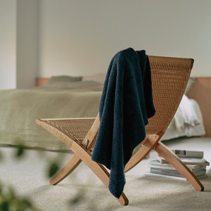 Wellis　バスタオル2枚 ネイビー　ランドリーバッグ付き　（009_5140_03）