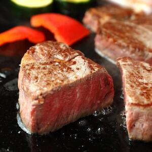 【和牛セレブ】神戸牛モモステーキ 300g