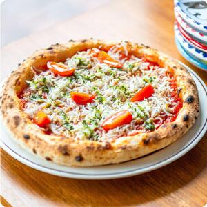 神戸の小さなピザ屋「ピザアキラッチの神戸・グルメピザ３選」ピザ３枚セット