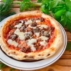 神戸の小さなピザ屋「ピザアキラッチの神戸・グルメピザ３選」ピザ３枚セット