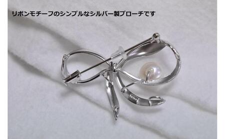 リボンブローチ白10ｍｍ