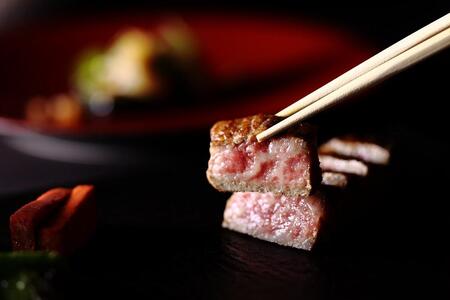 【鉄板焼 北野(ANAクラウンプラザホテル神戸)】ペアランチ食事券