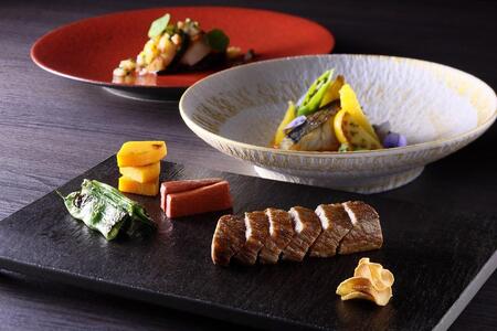 【鉄板焼 北野(ANAクラウンプラザホテル神戸)】ペアランチ食事券