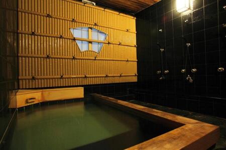 【料亭 胡蝶(ほてるISAGO神戸)】ペアランチまたはディナー食事券《和食懐石 全10品》