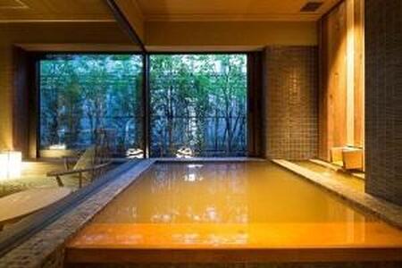 【神戸ベイシェラトンホテル＆タワーズ】平休日1泊朝食付 ペア宿泊券《シェラトンフロア　デラックスツイン》