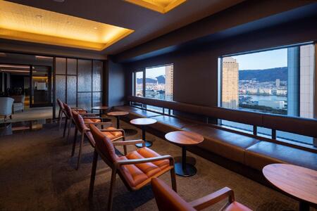 【神戸ベイシェラトンホテル＆タワーズ】平休日1泊朝食付 ペア宿泊券《クラブフロア》