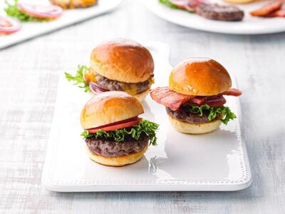 【神戸メリケンパークオリエンタルホテル】平休日1泊朝食付 ペア宿泊券《【モデレート】ツインイーストビュー》