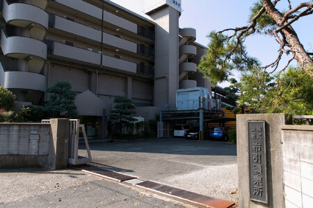 【6ヶ月定期便】神戸ウォーター PET 500ml x 48本(24本入り2ケース)