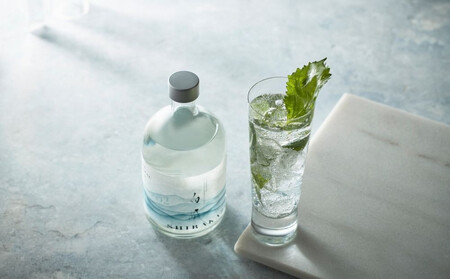 KOBE HERBAL GIN 白風 (しらかぜ) #02【化粧箱入】