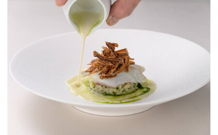 【フレンチレストラン アッシュ(神戸北野ホテル)】ペアランチ食事券