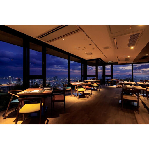 【KOBE KITANO TERRASSE】ディナー食事券《乾杯酒付、ディナー全5品とデザート》