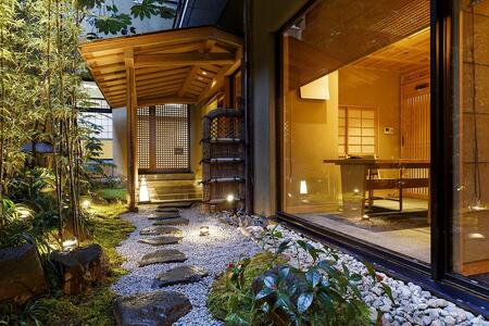 有馬温泉「欽山」 ご昼食(ランチ)ご利用券 ~2名様・季節の京風創作懐石~