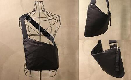 【-Less】ウェアラブルバッグ　 LMSB-0204（ブラック）