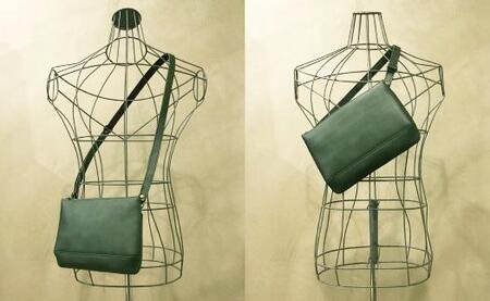 【alto.】スマートショルダーバッグ／サコッシュ AKEB-3102（グリーン）