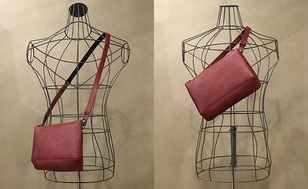 【alto.】スマートショルダーバッグ／サコッシュ AKEB-3102（ワイン）