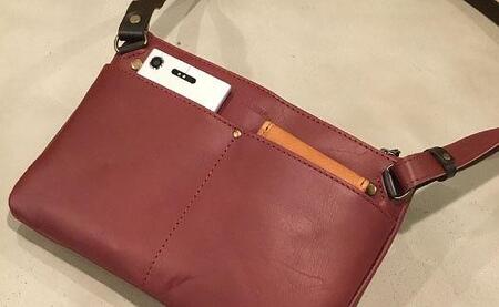 【alto.】スマートショルダーバッグ／サコッシュ AKEB-3102（ワイン）