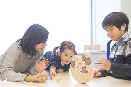 桧のおもちゃ　アイコニー　なみのりバブル IKONIH　Swing　Bubbles