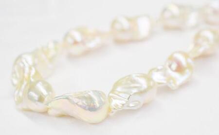 淡水真珠バロックネックレス　　