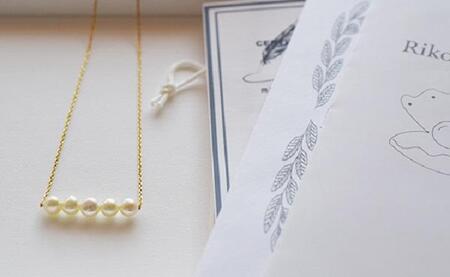 淡水本真珠5個付きネックレス／ゴールド　　