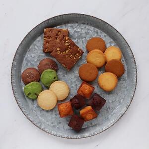 【ショコラリパブリック】神戸ベイクドギフト（ラングドシャ6個、クッキー 2個、サブレ 4個、ブラウニー 2個,フィナンシェ 6個【合計20個入】）