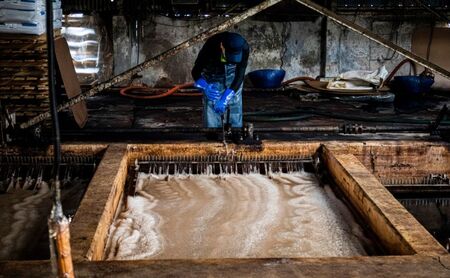 防水革 キャッスルフラップリュック ダークグレー イエローベージュ レザー メンズ レディース ユニセックス レザーバッグ 本革 日本製 職人手づくり 姫路市 兵庫県 Yellow Beige