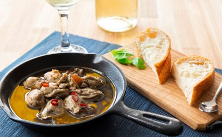 《先行予約》家島の牡蠣商品詰合せ1（アヒージョ2つ、牡蠣ごはんの素1つ） カキ 魚貝類 加工食品 