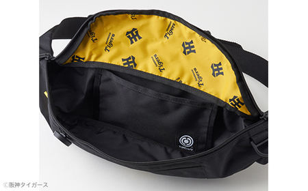 阪神タイガース承認 ボディバッグ トップホルダー付【1541496】