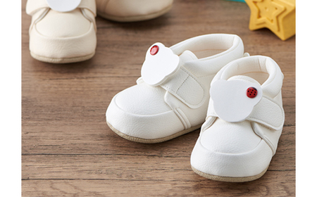 【幸せを運ぶ♪ファーストシューズ】てんしのはね(てんとうむし・white)【1239771】