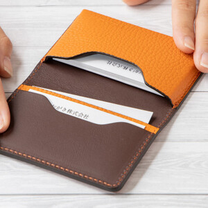 国産オレンジ牛革の名刺入れ　[たつの市産シュリンク型押し] HEDGE【1282681】