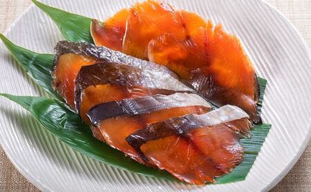 北海道枝幸町からのお届け おつまみにどうぞ！ 定期便4【 ホタテ 貝柱 サクラマス トバ にしん 味付 たこ 北海道 オホーツク 枝幸 】 