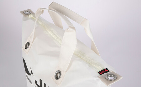 ファスナートートM(ホワイト)