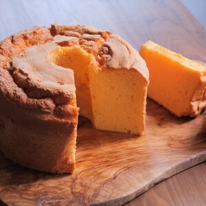 人気の しっとり ふわふわ ビオ・シフォンケーキ ホール  [プレーン]【ひみつのひとさじ】お菓子 焼菓子 洋菓子 スイーツ シフォン ケーキ チョコレート 詰合せ オーガニック 低糖質 贈り物 ギフト ティータイム コーヒーブレイク