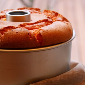 人気の しっとり ふわふわ ビオ・シフォンケーキ ホール  [オレンジ]【ひみつのひとさじ】お菓子 焼菓子 洋菓子 スイーツ シフォン ケーキ チョコレート 詰合せ オーガニック 低糖質 贈り物 ギフト ティータイム コーヒーブレイク