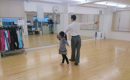 ジュニア社交ダンス 個人レッスンチケット10回分 兵庫県伊丹市 ふるさと納税サイト ふるなび