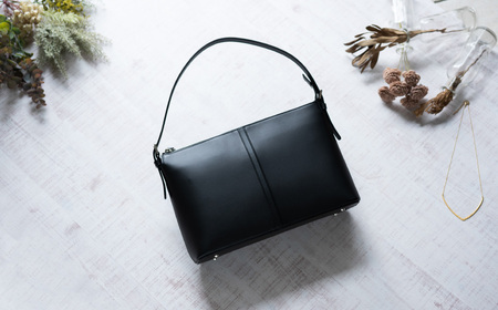 天ファスナーフォーマルバッグ　豊岡鞄　TOTTE(グレージュ）