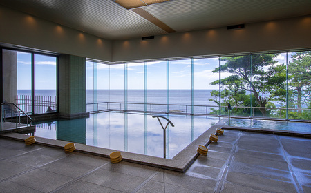 【高島屋選定品】＜ホテル金波楼＞ペア宿泊券（特選但馬牛会席コース）岬の館 和室 / 宿泊券 旅行券 但馬牛 温泉 兵庫県 旅行 トラベル クーポン ホテル 国内旅行 観光 予約 父の日 母の日 敬老の日 ギフト