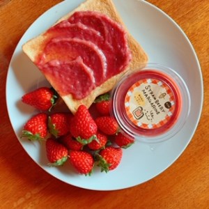 苺の街のいちごマーガリン３個セット～トーストに塗って美味しい♪～ （08-43）