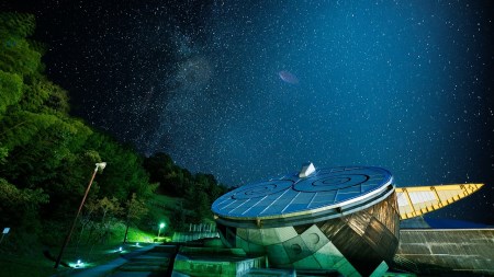  テラ・ドーム天文台貸切＋黒田庄和牛を堪能！西脇ロイヤルホテル宿泊プラン（お一人様1泊2食）  60-14