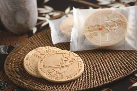 【最中種風せんべい】嘉祥福楽の「おへそさま」12袋入◆西脇市土産にピッタリ！(09-45)