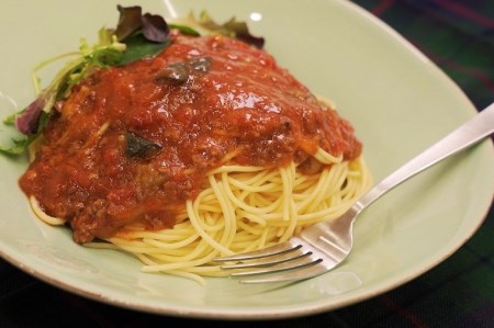 《ビーフカレー&ミートソース各2食》黒田庄和牛ぎゅぎゅっとセット (06-43)