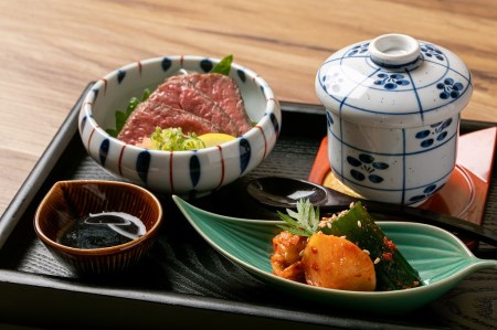 【神戸三田　炭火七りん】神戸ビーフ・黒田庄和牛プレミアムステーキコース＜１名様＞お食事券（40-21）