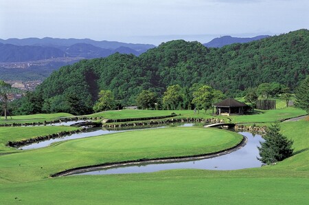 宝塚けやきヒルカントリークラブ　ゴルフ場利用券【10,000円分】