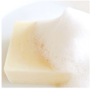 四つ葉のクローバー配合！ナチュラル洗顔石鹸２個セット