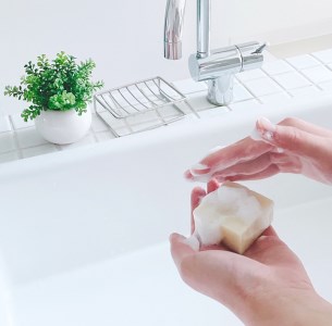 四つ葉のクローバー配合！ナチュラル洗顔石鹸２個セット