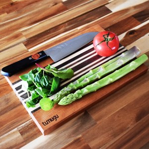 暮らしに愉しいをつむぐ tumuguカッティングボード 琥珀