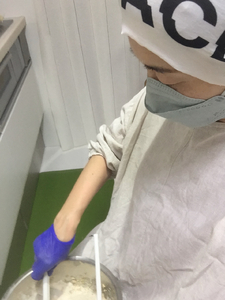 松カフェオリジナル　赤松パウダー入りグルテンフリー松葉クッキー　サル君の旅缶2個入りセット