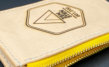 お財布にもなるカードケース【高品質三田牛レザー使用】　ブラック [3d28bae250007]