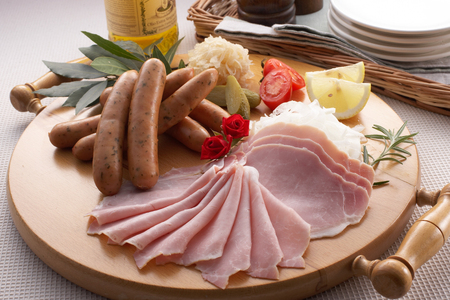 神戸牛 三田屋総本家 ギフト セット ハム ウインナー 神戸ビーフ HNK-15 [アピデ 兵庫県 三田市 3d28bga670000]