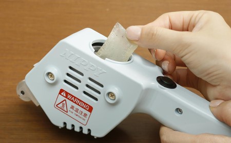 NP-C2-100 手動式ホットメルト糊付機（糊1kg付き） 糊付幅3mm