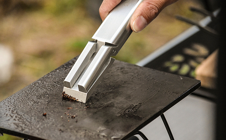 ジュラルミンを削り出し！2つの機能を備えた 鉄板ハンドル[ アウトドア キャンプ バーベキュー BBQ ] 雑貨 アウトドア用品 キャンプ用品 調理器具 ソロキャン 調理用グッズ 鉄板用ハンドル 鉄板専用ハンドル 